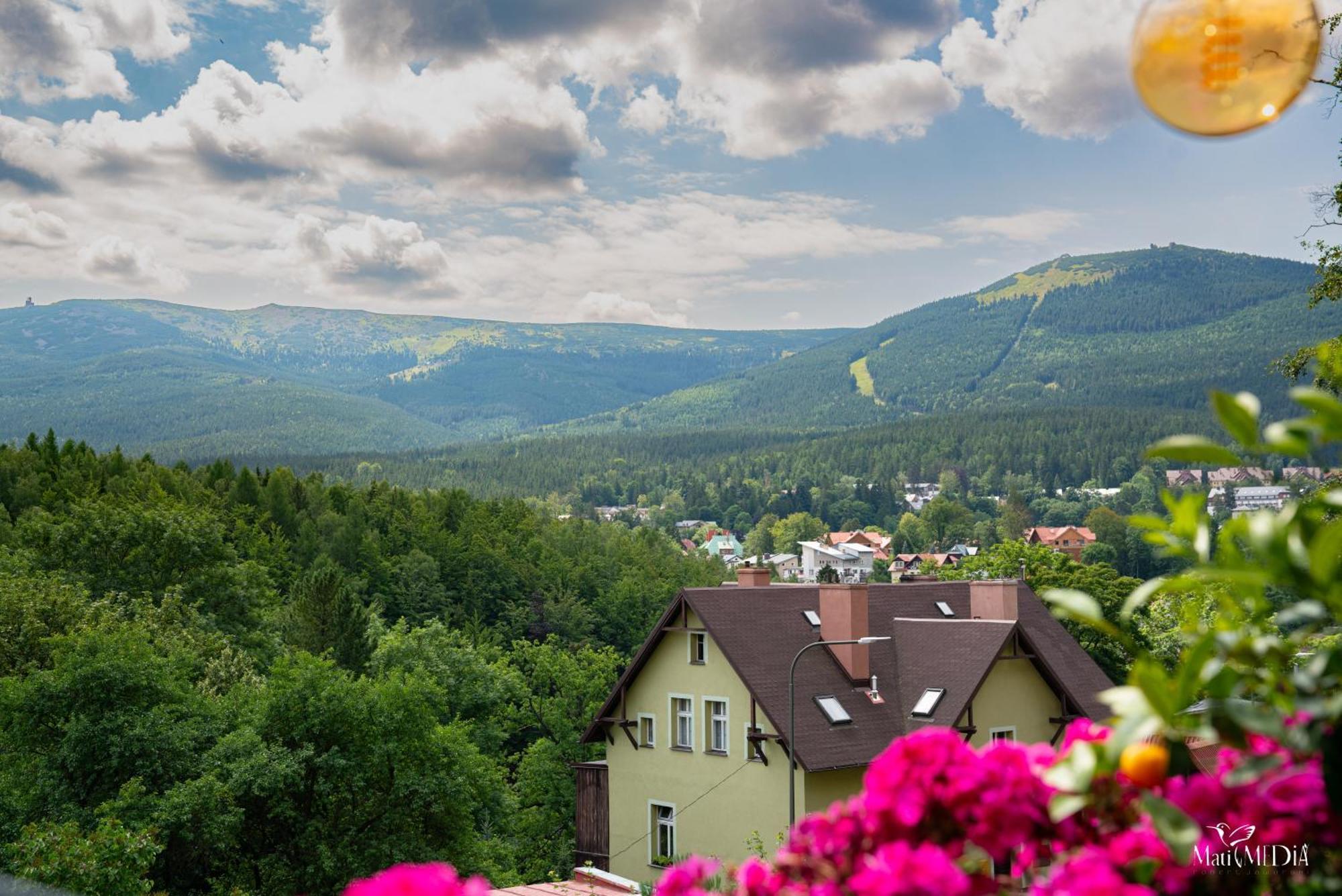 Apartament Panorama Gor - Centrum Miasta Z Widokiem Na Szrenice Szklarska Poręba Kültér fotó
